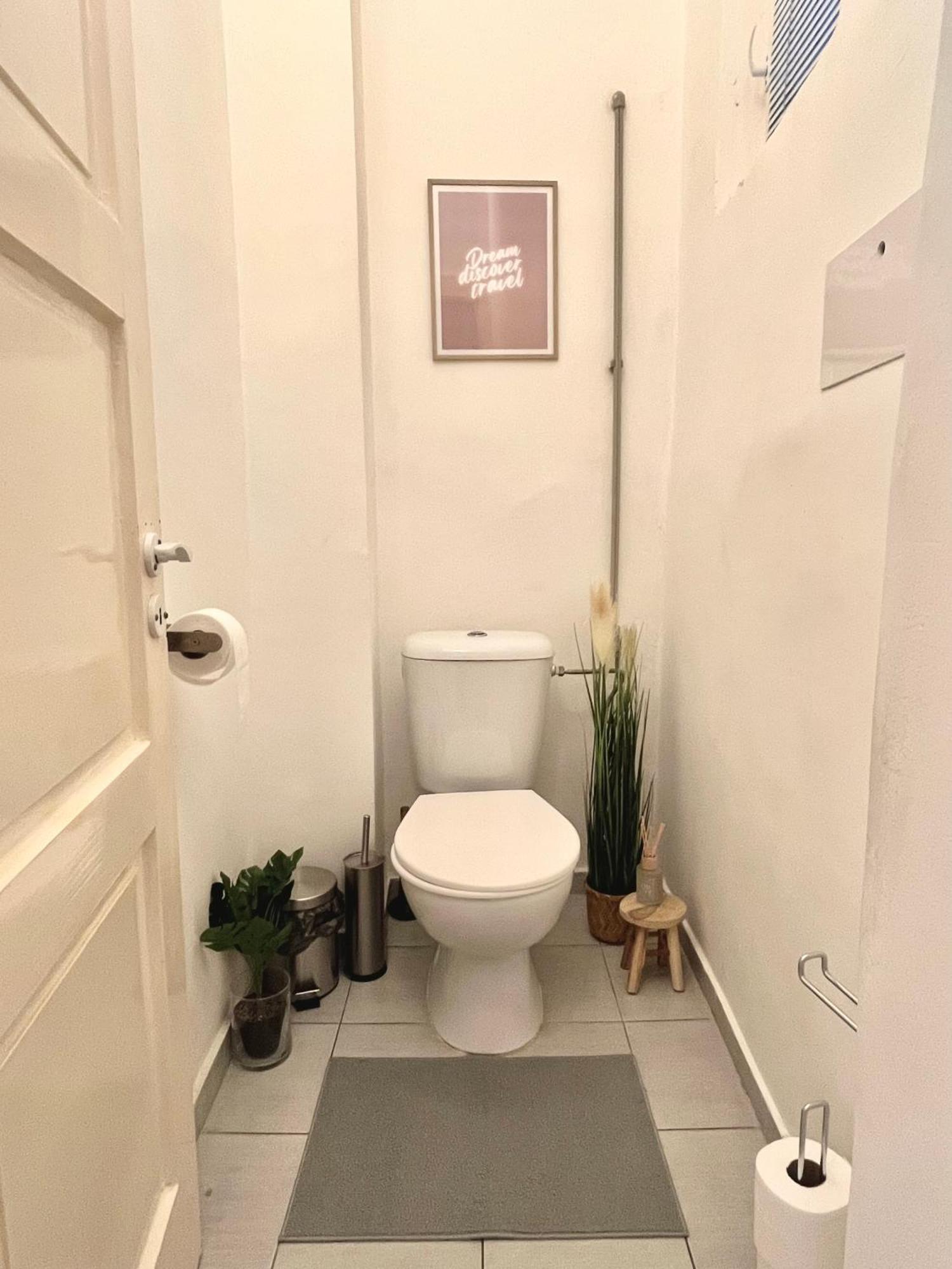 Apartment Lea - Old Town Братислава Екстер'єр фото